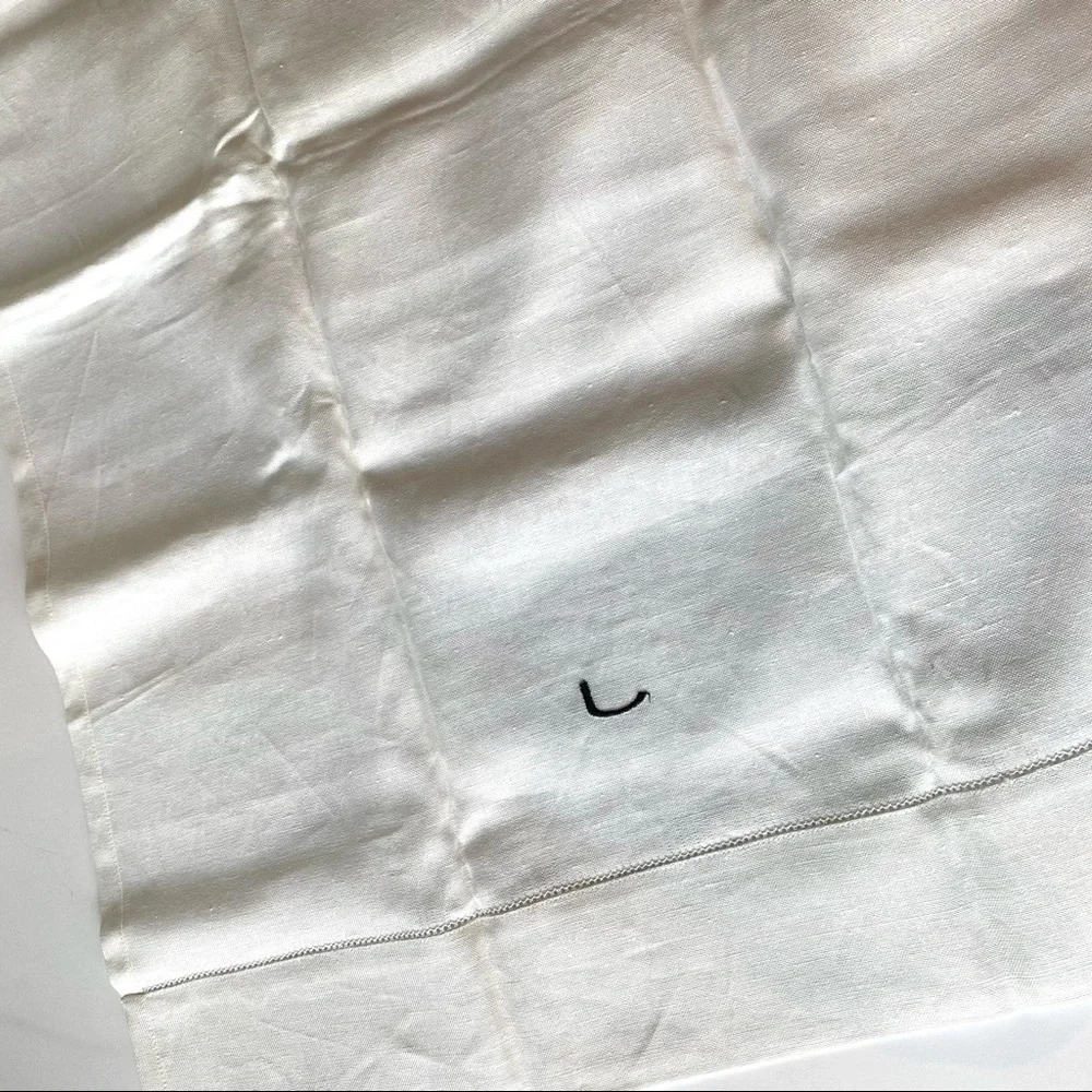🆕 NWOT Banana Republic Set of 2 “J” Embroidered Linen Hand/Bar Towels